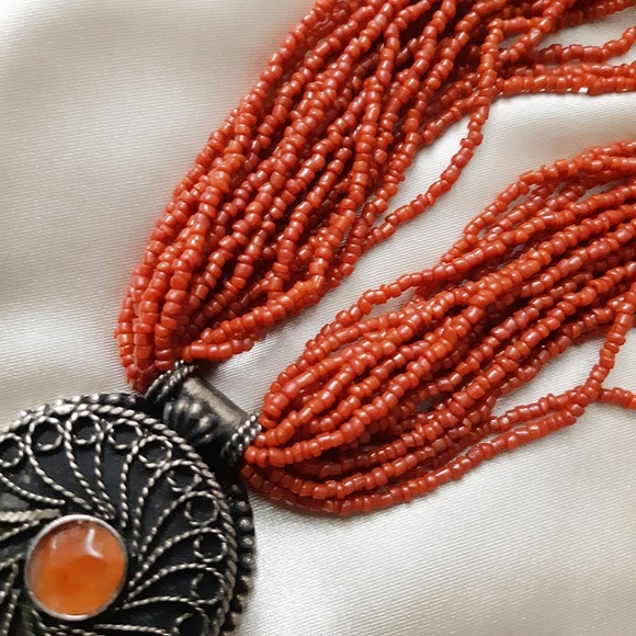 Vintage Tibetan Genuine Red Coral Necklace 20-Strand Twisted Bali Silver Locket - Picture 5 of 11